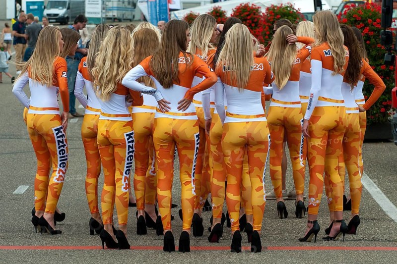 Grid girls at car races
