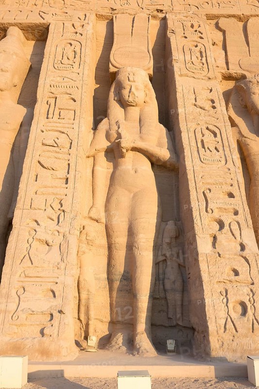 Colossal statue at Hathor temple of queen Nefertari
