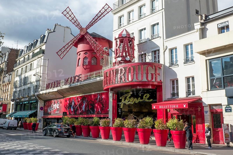 Building Variete Moulin Rouge
