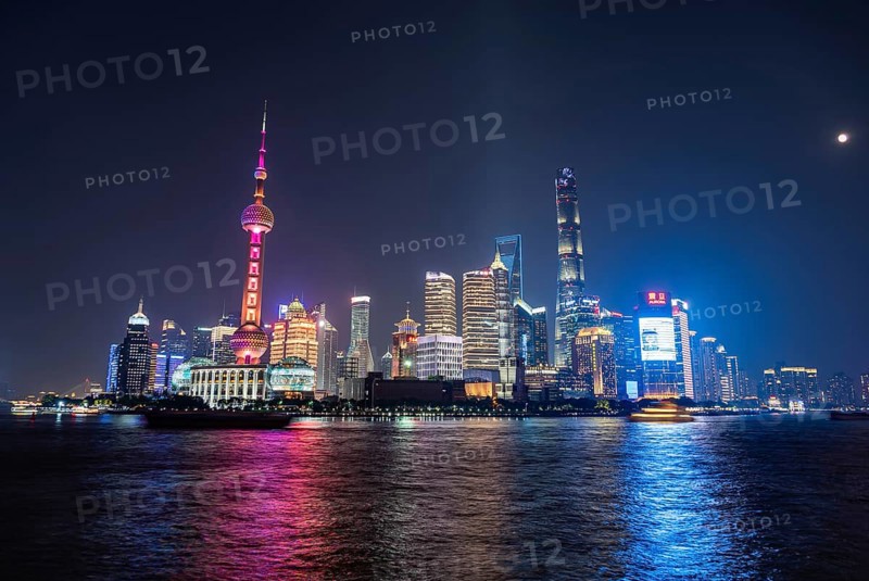 Shanghai the Bund by night