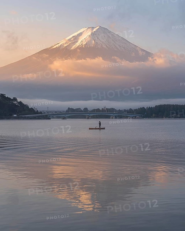 Single fisherman on Lake Kawaguchiko