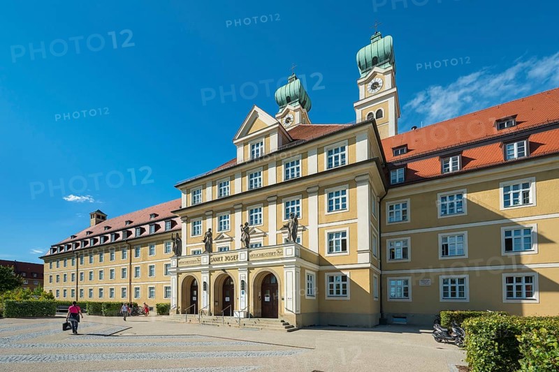 St. Josef House of the Munich Monastery in Sendling on Luise-Kiesselbach-Platz