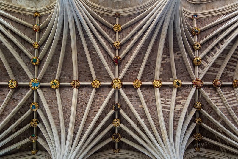 Fan vaulting