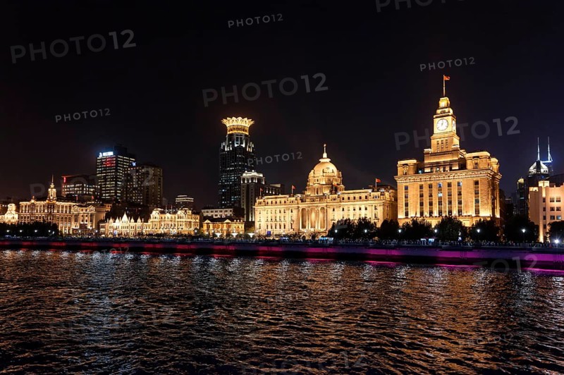 Boat trip Shanghai by night