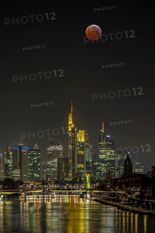 Blood Moon over Frankfurt