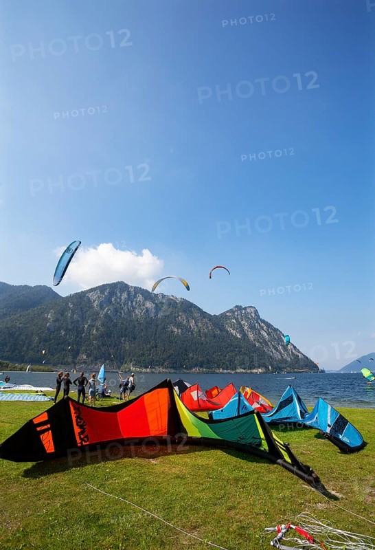 Kitesurfer at Lake Lake Traun in Ebensee