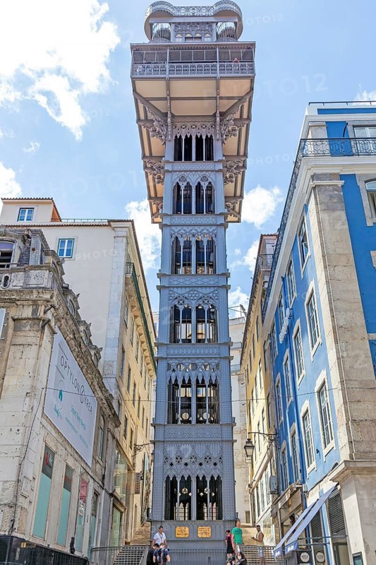Passenger elevator