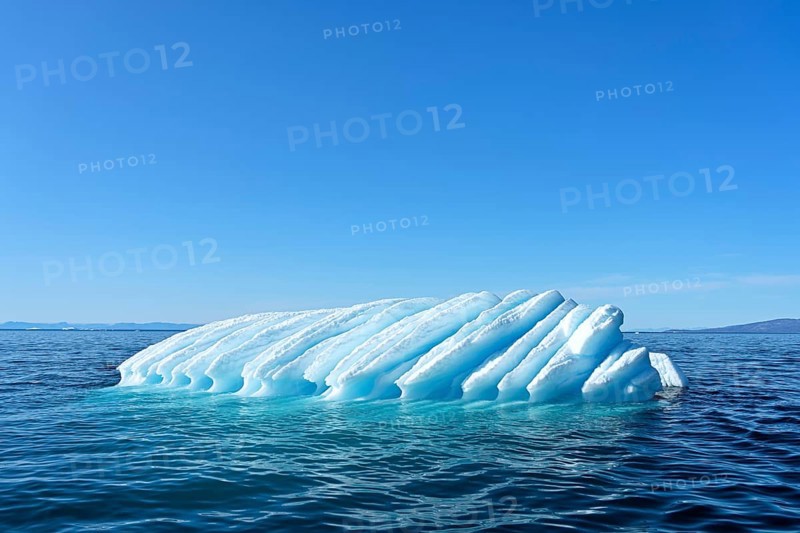 Iceberg drifts through Icefjord