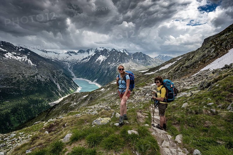 Hikers on the Berliner Hoehenweg