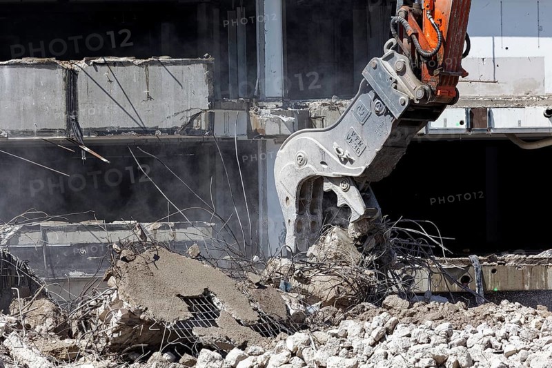 Demolition pliers