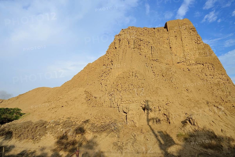 Adobe Brick Pyramid of the Sixin Culture