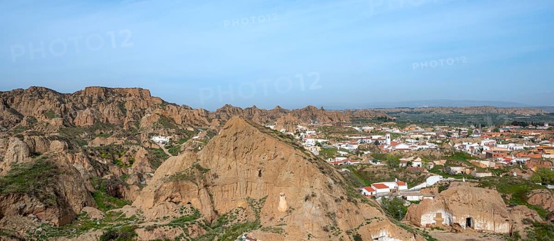 Troglodytos cave district