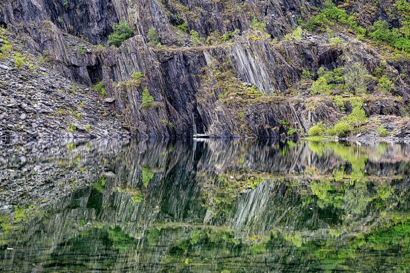 Water level in the former slate quarry near Ballaculish