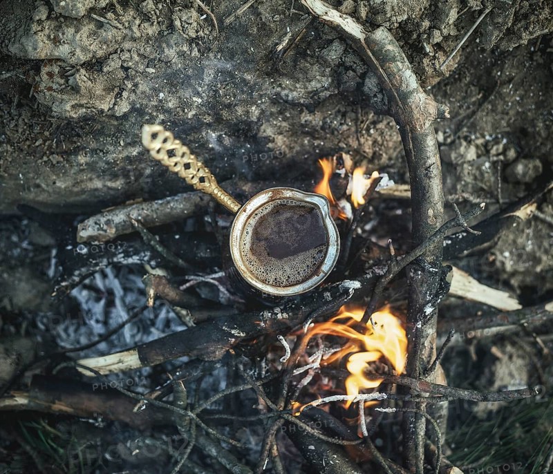 Coffee on campfire