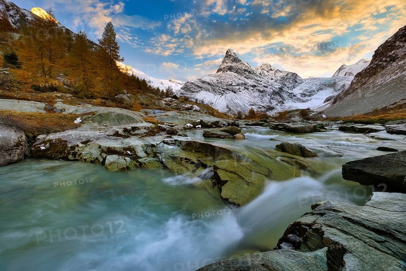 Evening mood at the brook near Ferpecle