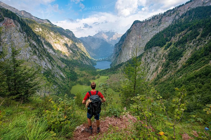 Hiker on the Roethsteig