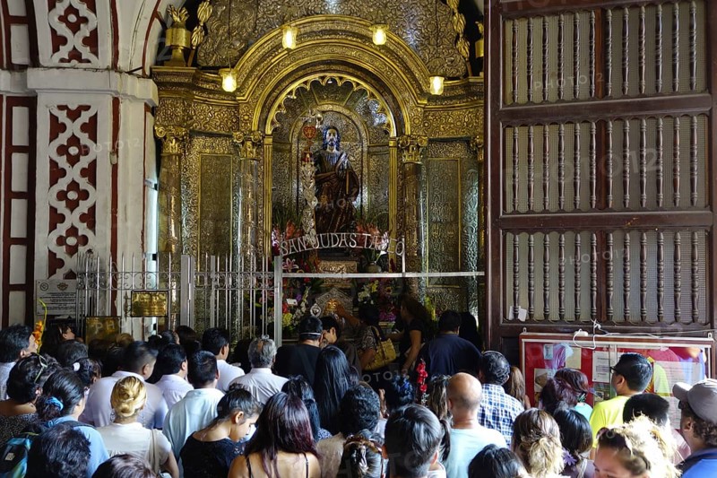 Inside the church Iglesia de San Francisco