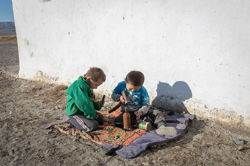 Children of a nomadic family in the Altai mountains