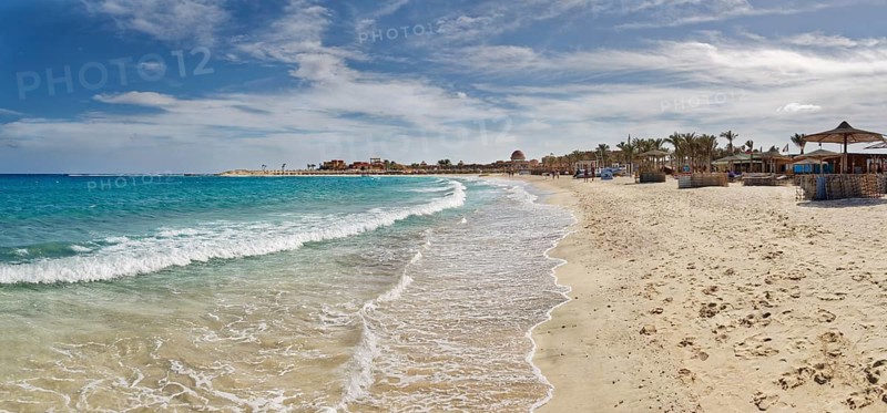 Sandy beach beach and coral reef Abu-Dabbab