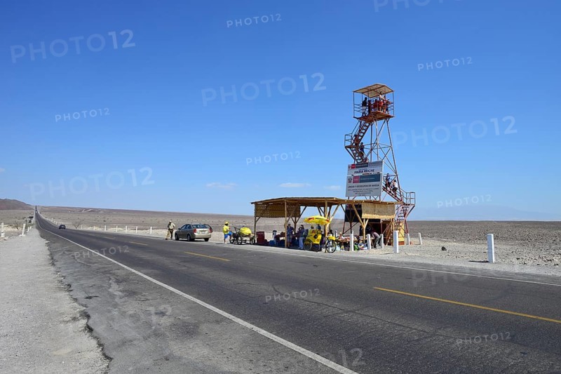 Observation tower at the Nasca lines on the Panamericana
