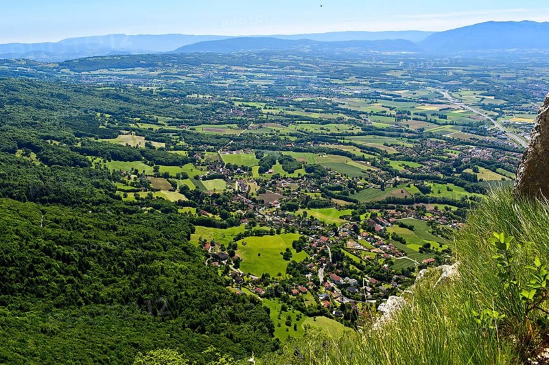 The Savoy community of Archamps in the Geneva basin