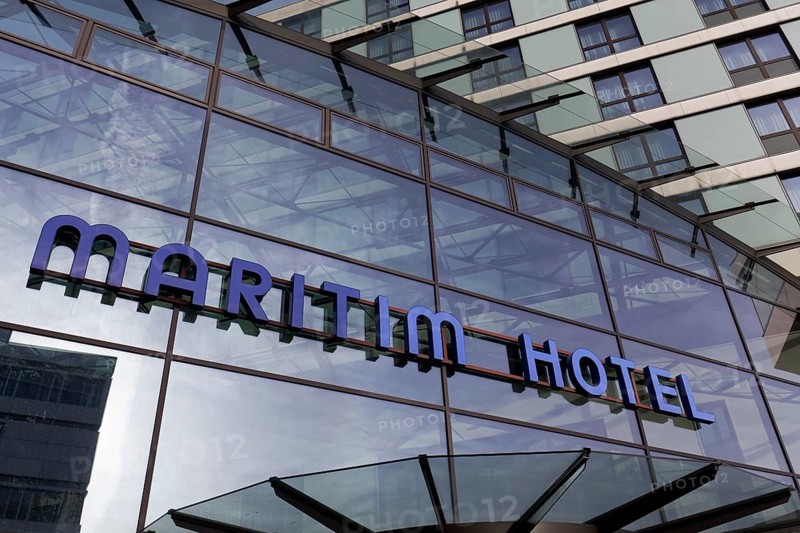 Maritim Hotel lettering on the facade