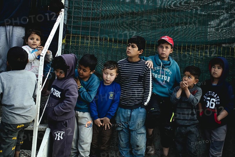 Distribution of milk powder and nappies for the refugees in Camp Moria