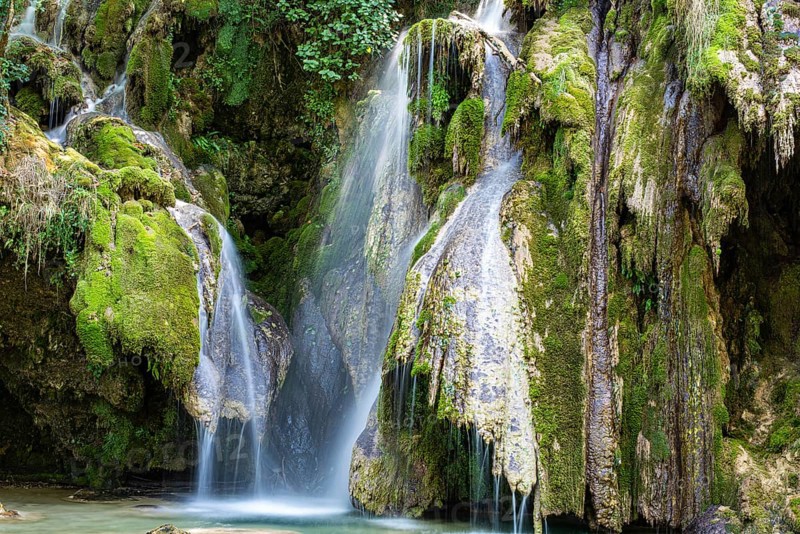 Tufs waterfall