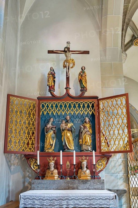 Side altar