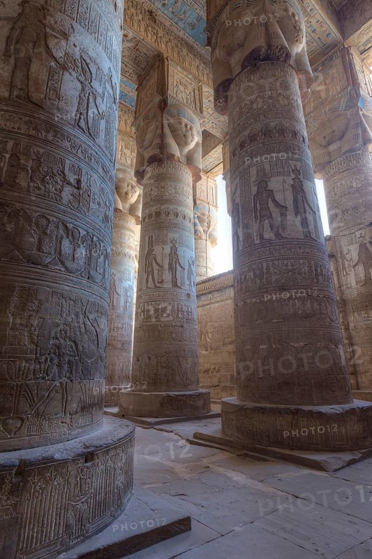 Outer hypostyle hall