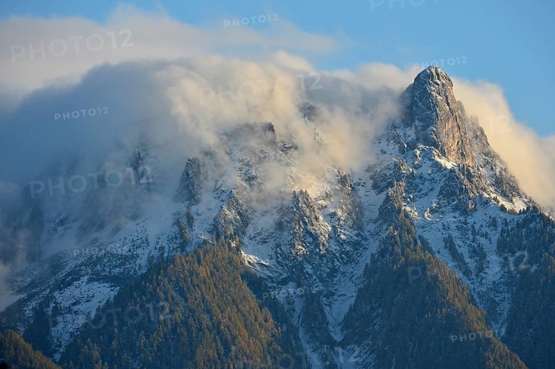 Clouds at the summit Pierre Avoi