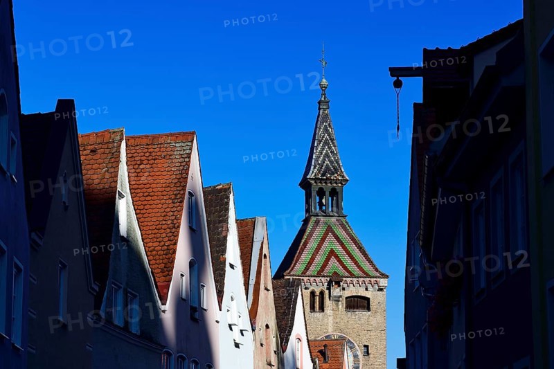 Medieval town gate with the Schmalzturm or beautiful tower
