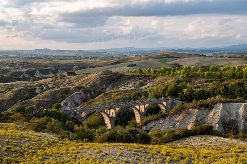 Railway bridge in the hilly landscape of the Crete Senesi