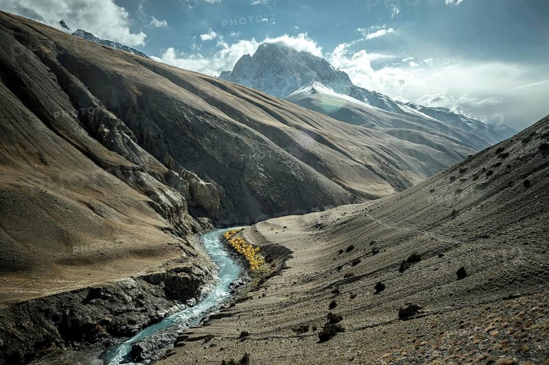 Trough valley