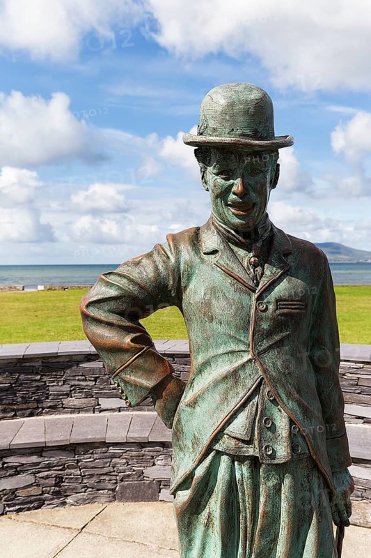 Bronze statue of Charlie Chaplin