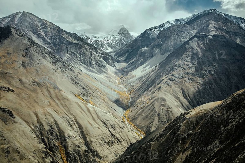 View to the east along the Wakhan Corridor on the descent from Daliz Pass