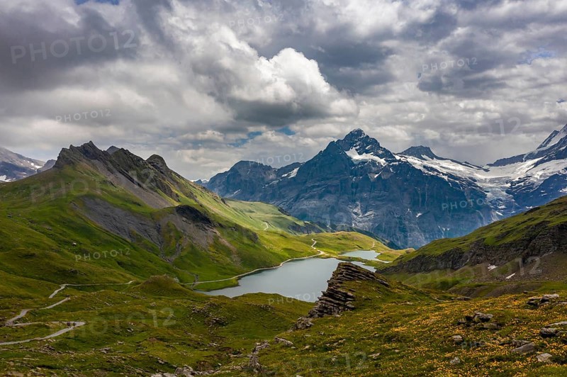 Bachalpsee and the peaks Schreckhorn and Finsteraarhorn