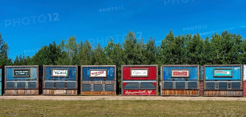 Closed fast food containers in Ferropolis