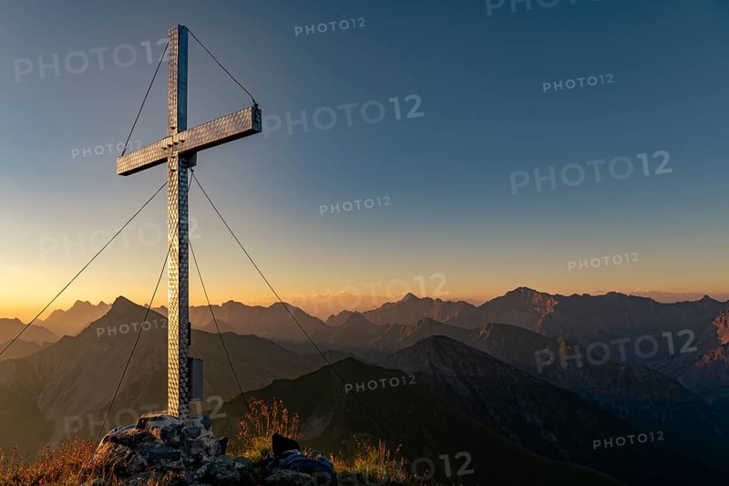 Summit cross of Kreuzspitze