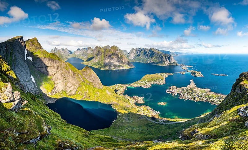 View from the mountain Reinebringen to fishing village Reine