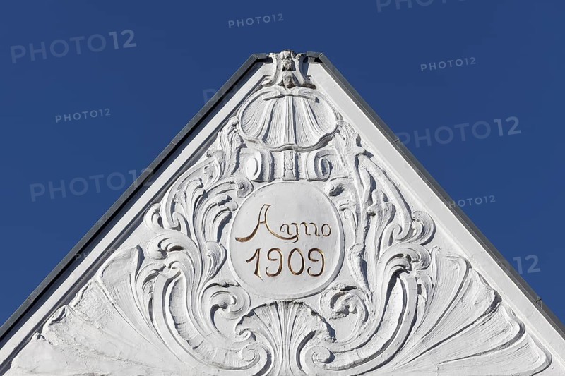 Gable of a residential house with Art Nouveau stucco decoration