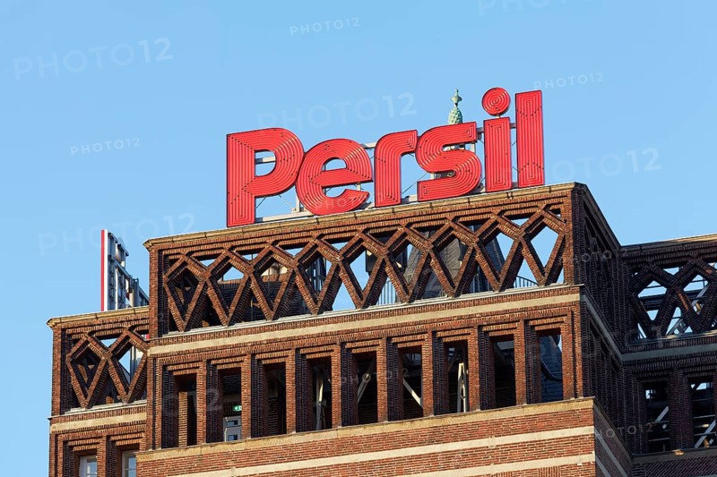 Persil lettering on Wilhelm Marx House