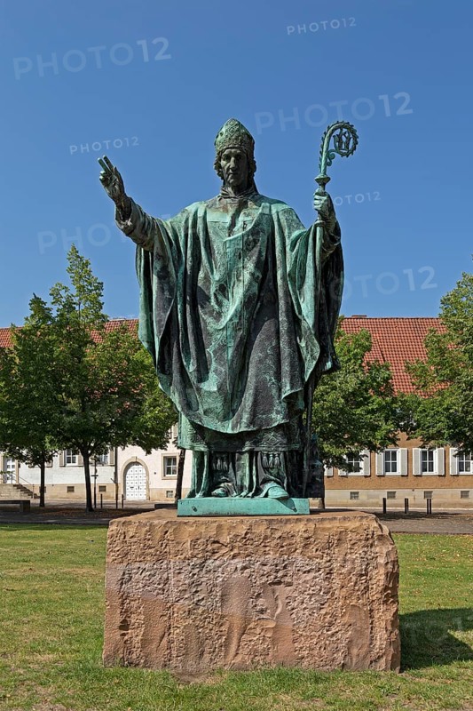 Monument of Bishop Bernward of Hildesheim