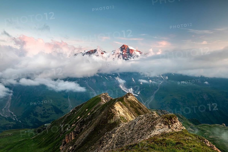 View from the Edelweissspitze to the Grosser Wiesbachhorn