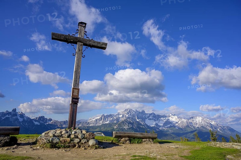 Rossbrand summit cross with Dachstein massif