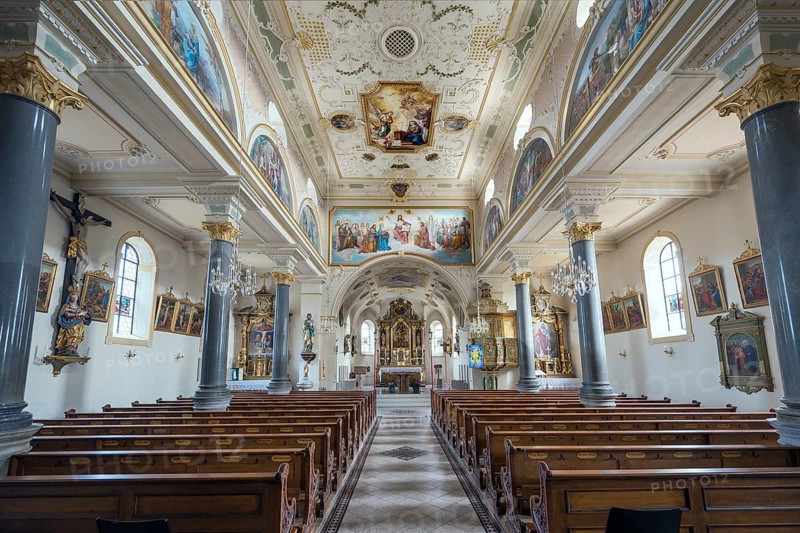 Nave with chancel