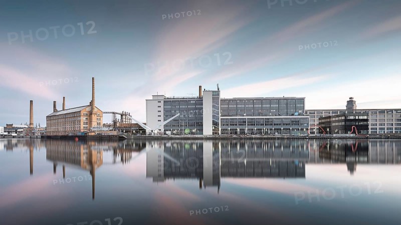 Industrial architecture on the Spree