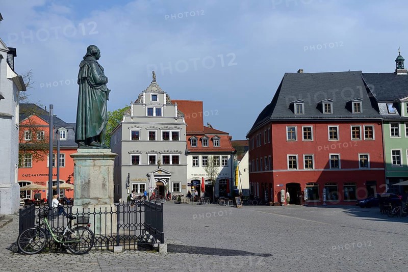Monument to Johann Gottfried Herder