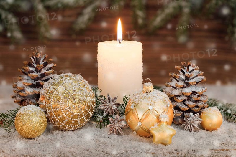Natural Christmas decoration with candle