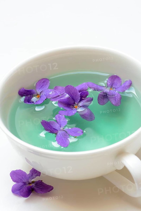 Violet tea